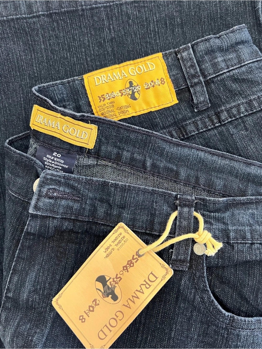 Drama Gold Women's Slim Straight Jeans — Dark Indigo